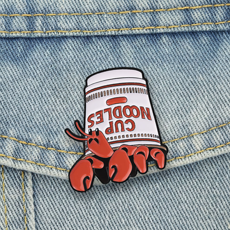 Lobster Cup Noodles Enamel Pin - Zinc Food Snacks ulasan dan harga